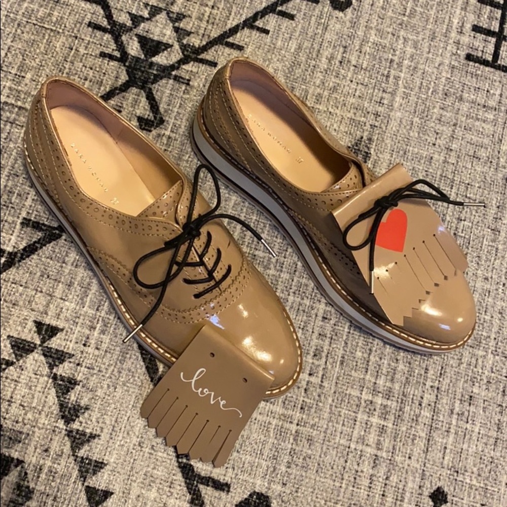 Women’s Zara Oxford Sneaker Size 7